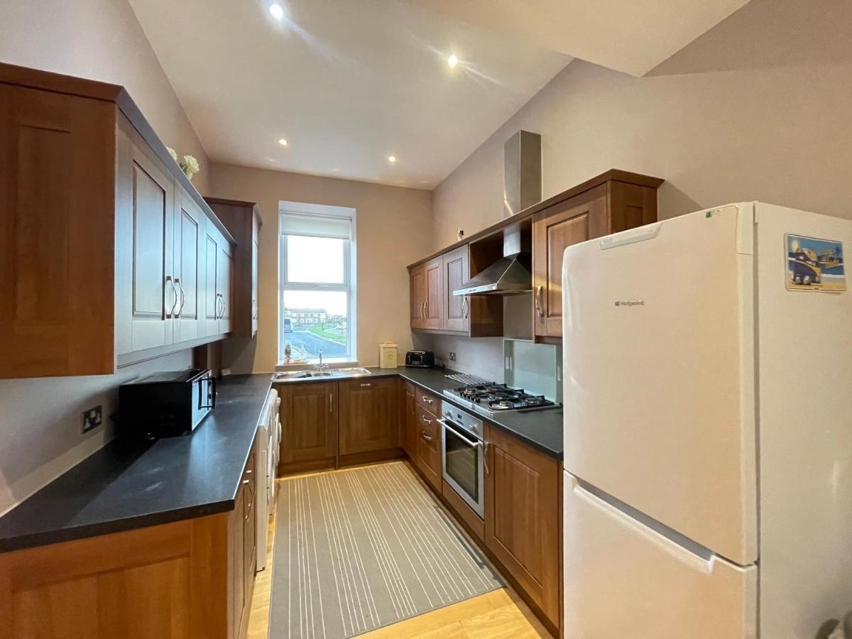 The Beach Front Apartment, Amazing Frontline Sea Views Tynemouth Bagian luar foto